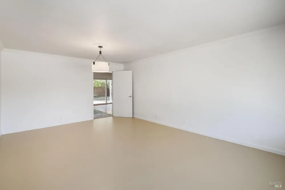 1925 Birch Avenue St. Helena, CA 94574