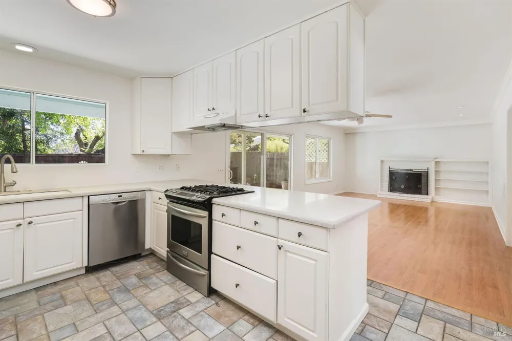 1925 Birch Avenue St. Helena, CA 94574