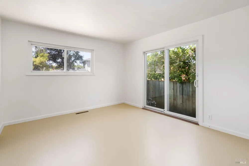 1925 Birch Avenue St. Helena, CA 94574