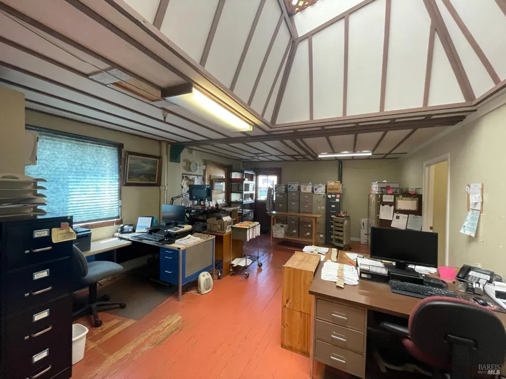 138 Main Street Sebastopol, CA 95472