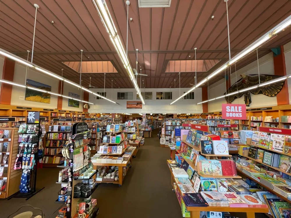 138 Main Street Sebastopol, CA 95472