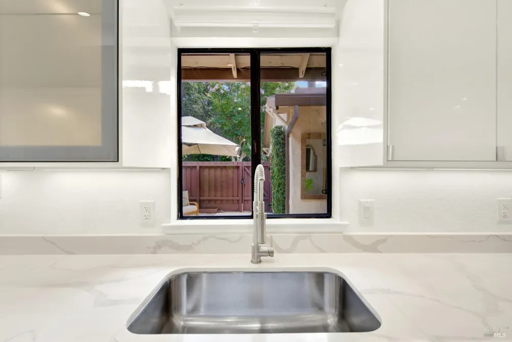 2144 Clay Street Napa, CA 94559