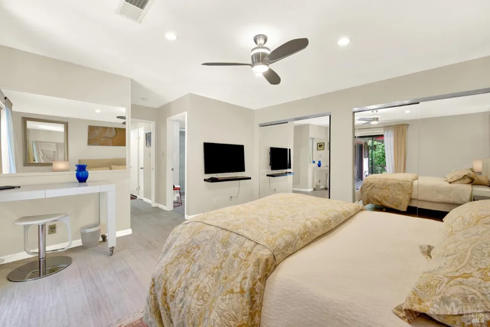 2144 Clay Street Napa, CA 94559