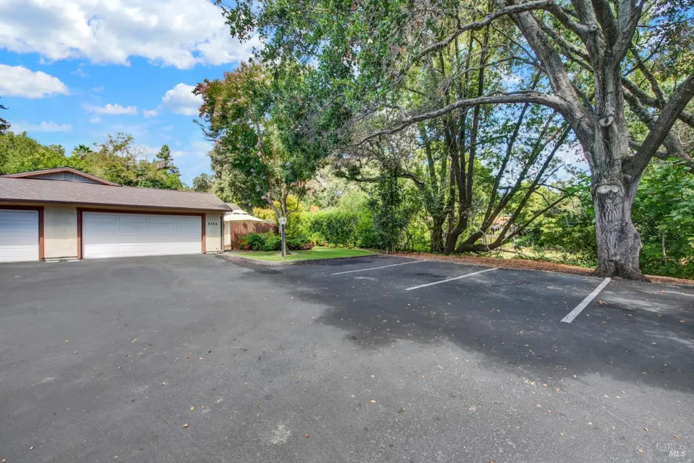 2144 Clay Street Napa, CA 94559