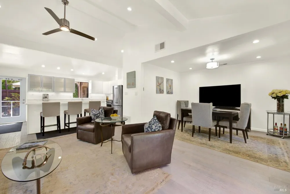 2144 Clay Street Napa, CA 94559