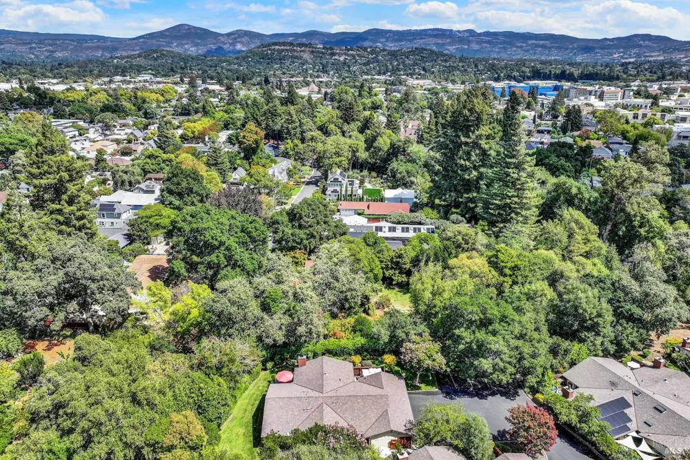 2144 Clay Street Napa, CA 94559