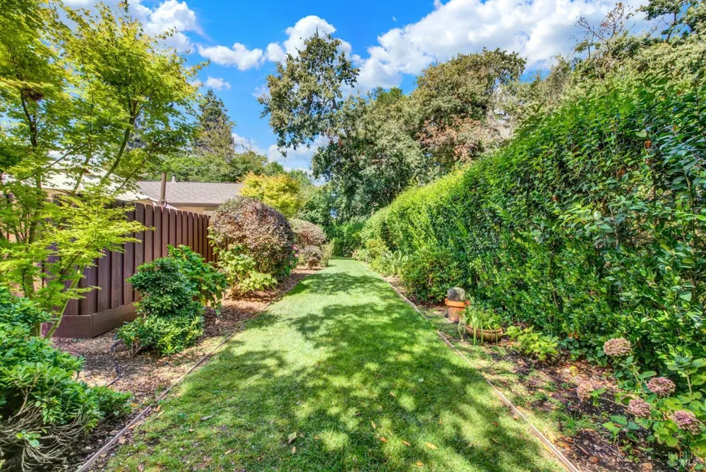 2144 Clay Street Napa, CA 94559