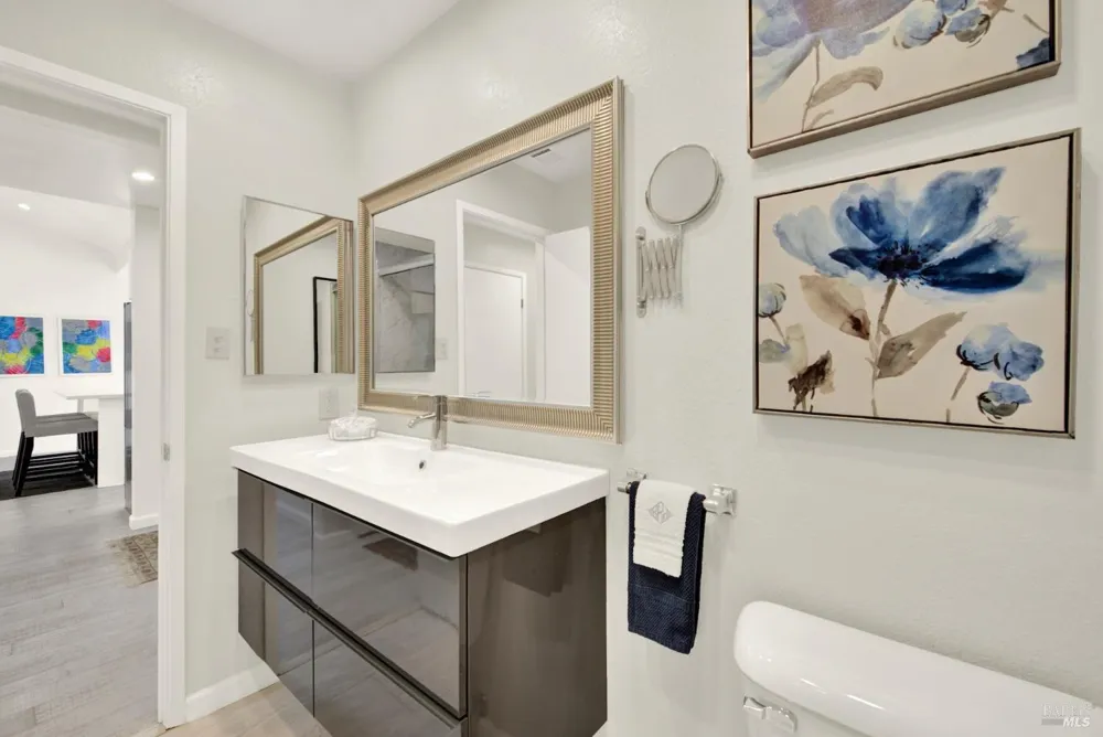 2144 Clay Street Napa, CA 94559
