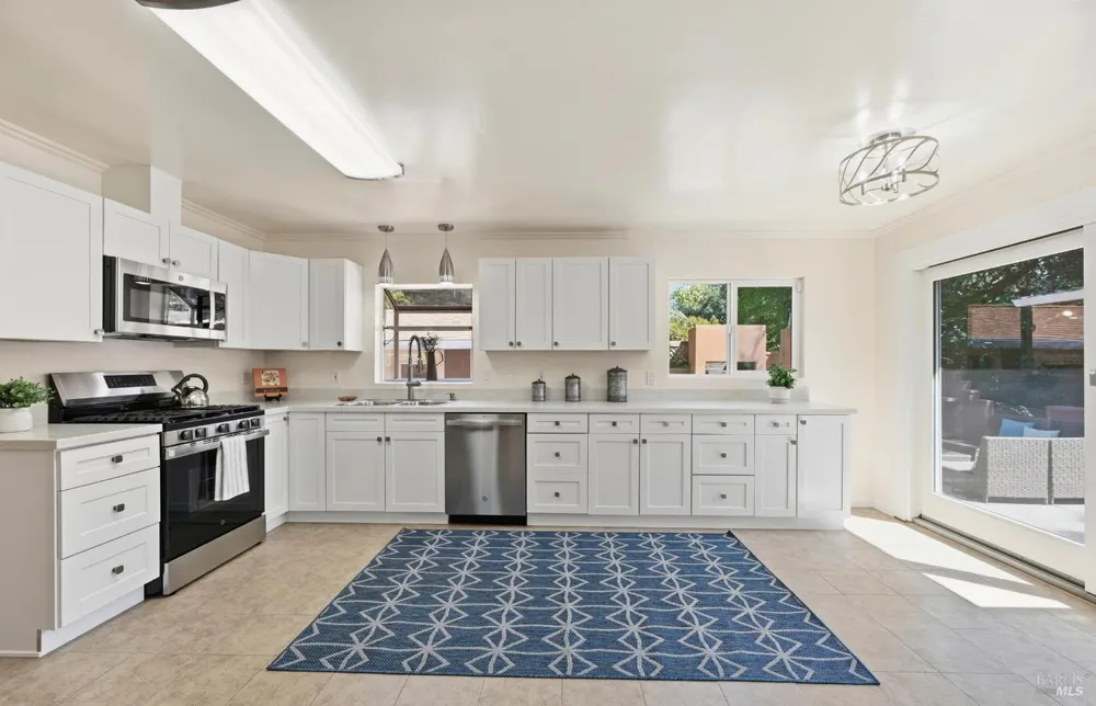 2139 Lone Oak Avenue Napa, CA 94558