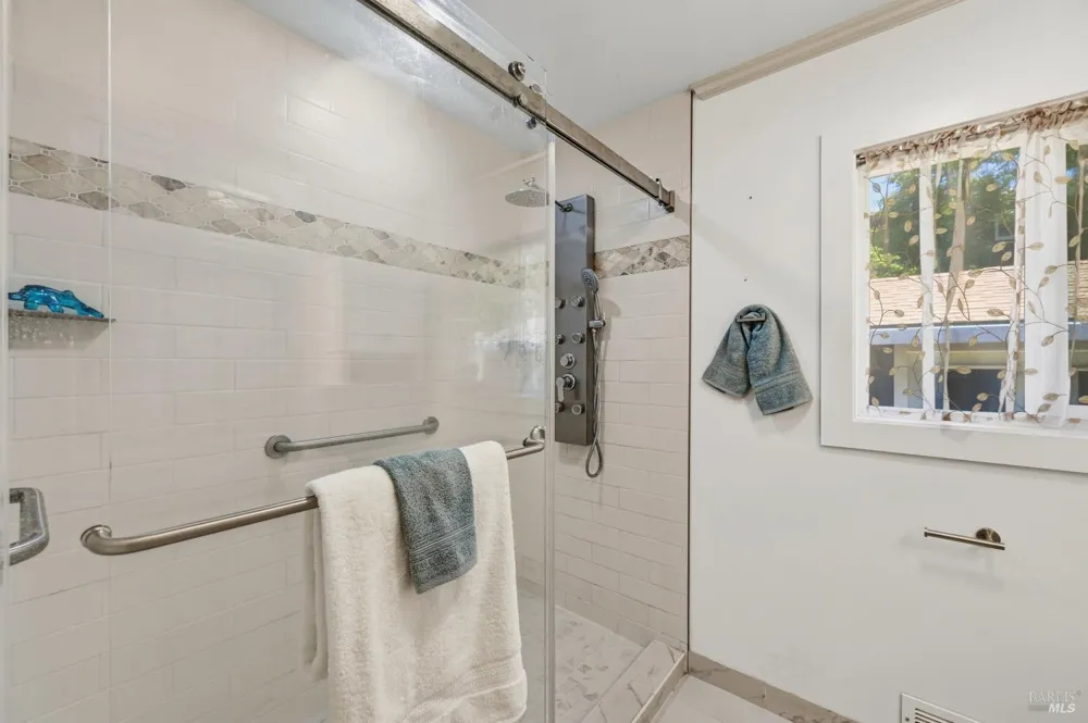 2139 Lone Oak Avenue Napa, CA 94558