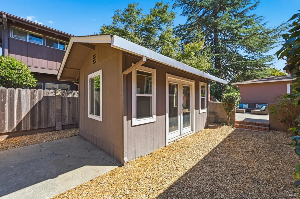 2139 Lone Oak Avenue Napa, CA 94558