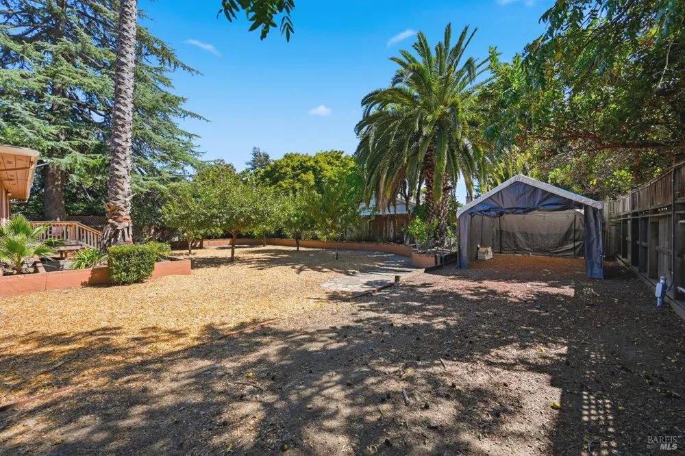 2139 Lone Oak Avenue Napa, CA 94558