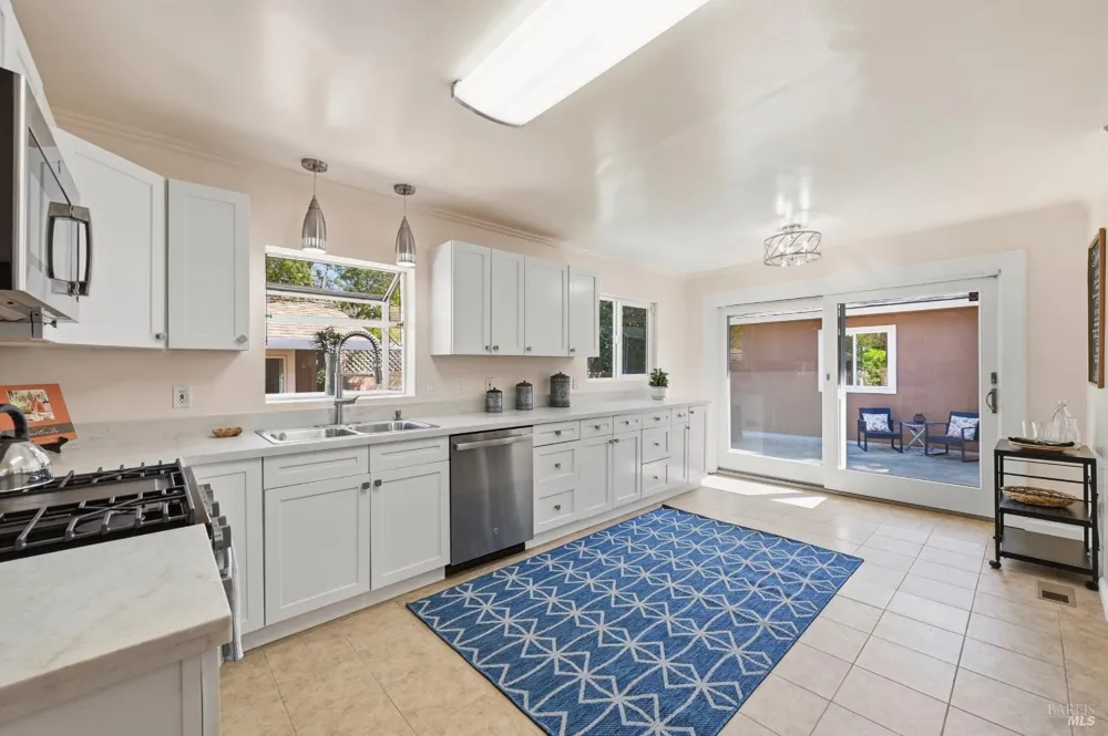 2139 Lone Oak Avenue Napa, CA 94558