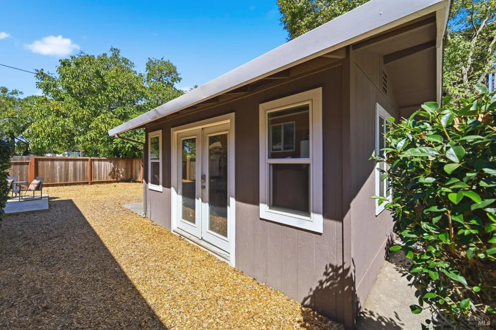2139 Lone Oak Avenue Napa, CA 94558