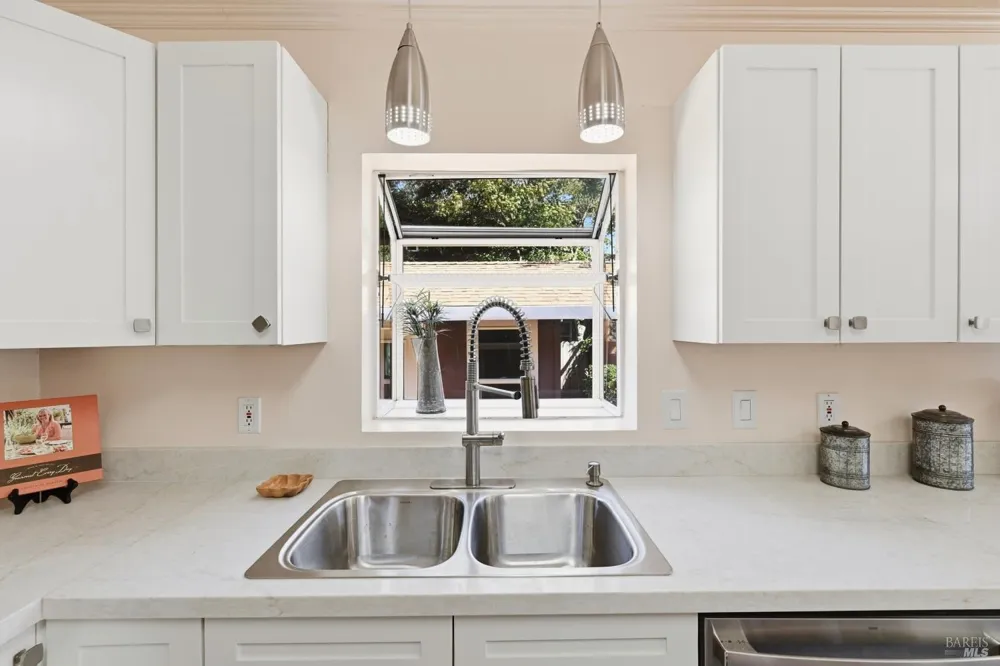 2139 Lone Oak Avenue Napa, CA 94558