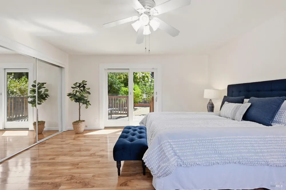 2139 Lone Oak Avenue Napa, CA 94558