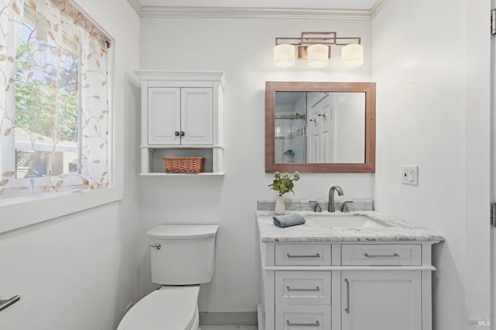 2139 Lone Oak Avenue Napa, CA 94558