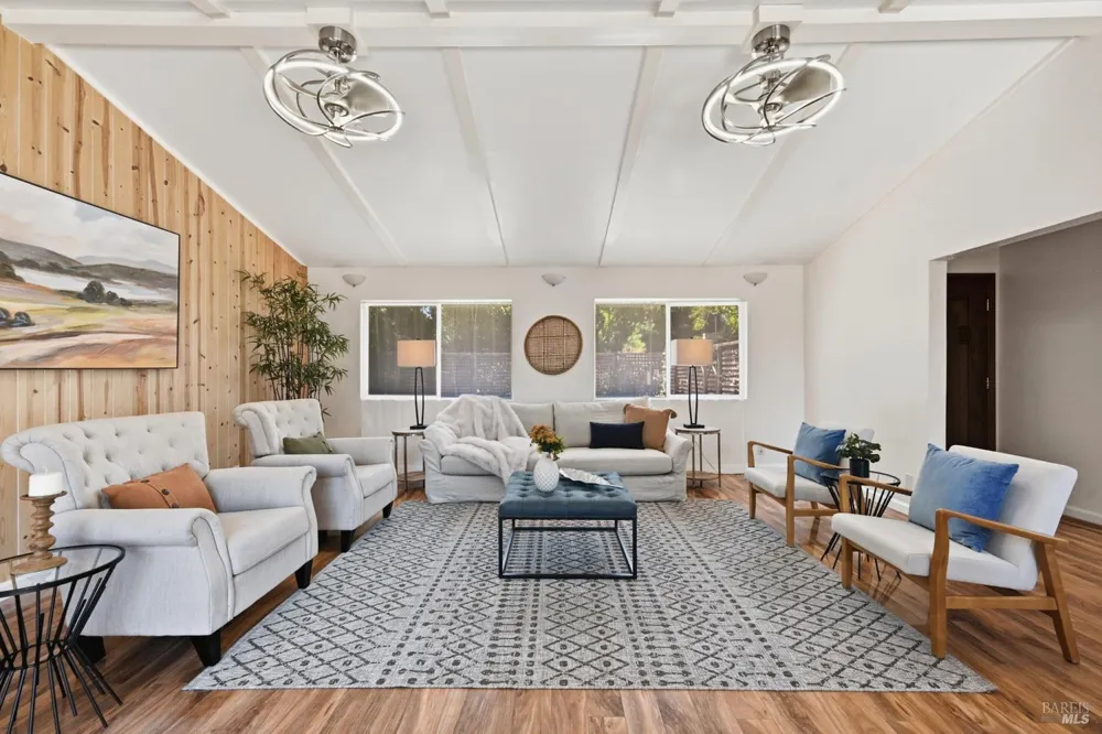 2139 Lone Oak Avenue Napa, CA 94558