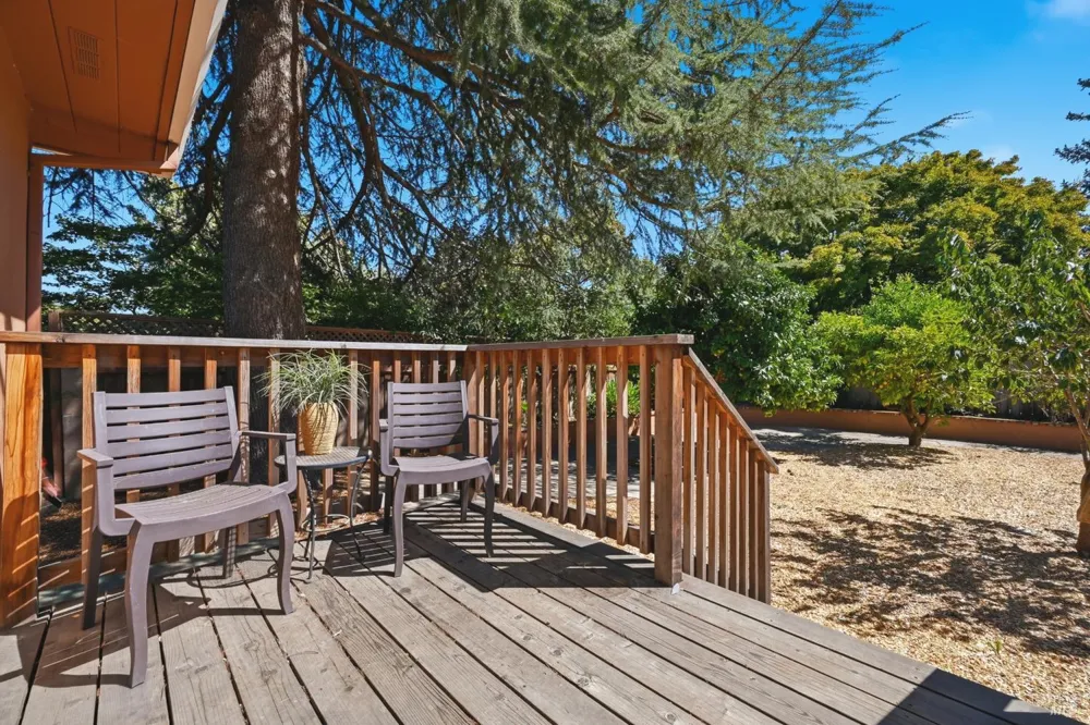 2139 Lone Oak Avenue Napa, CA 94558