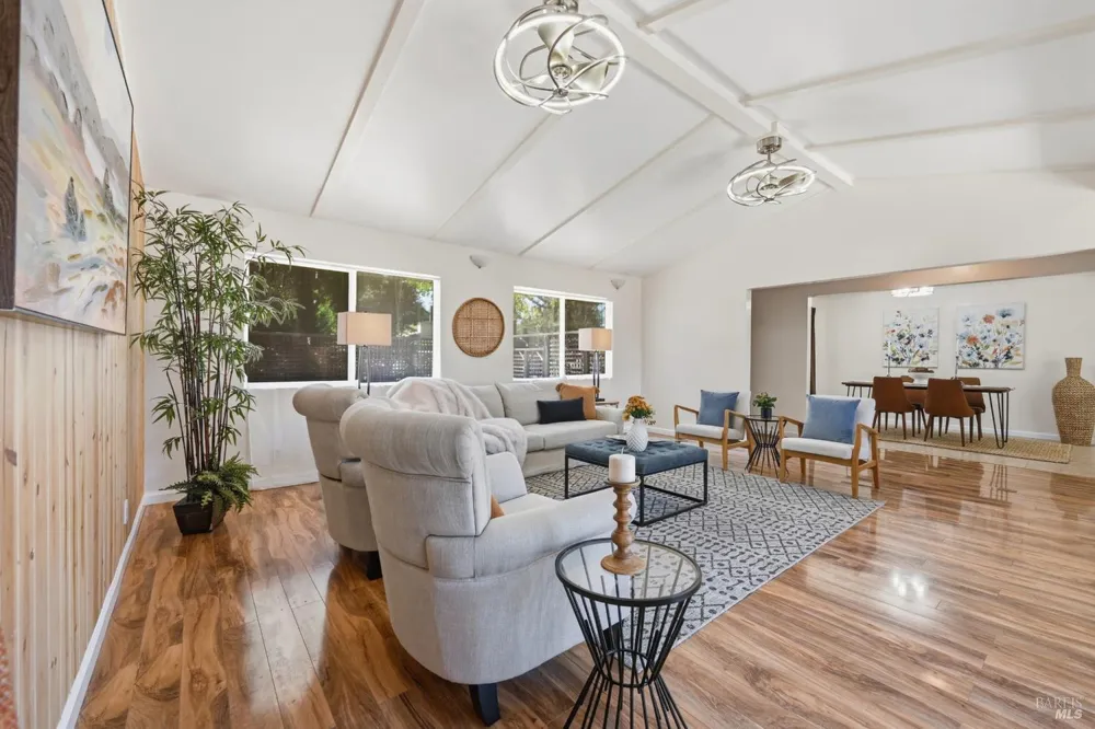 2139 Lone Oak Avenue Napa, CA 94558