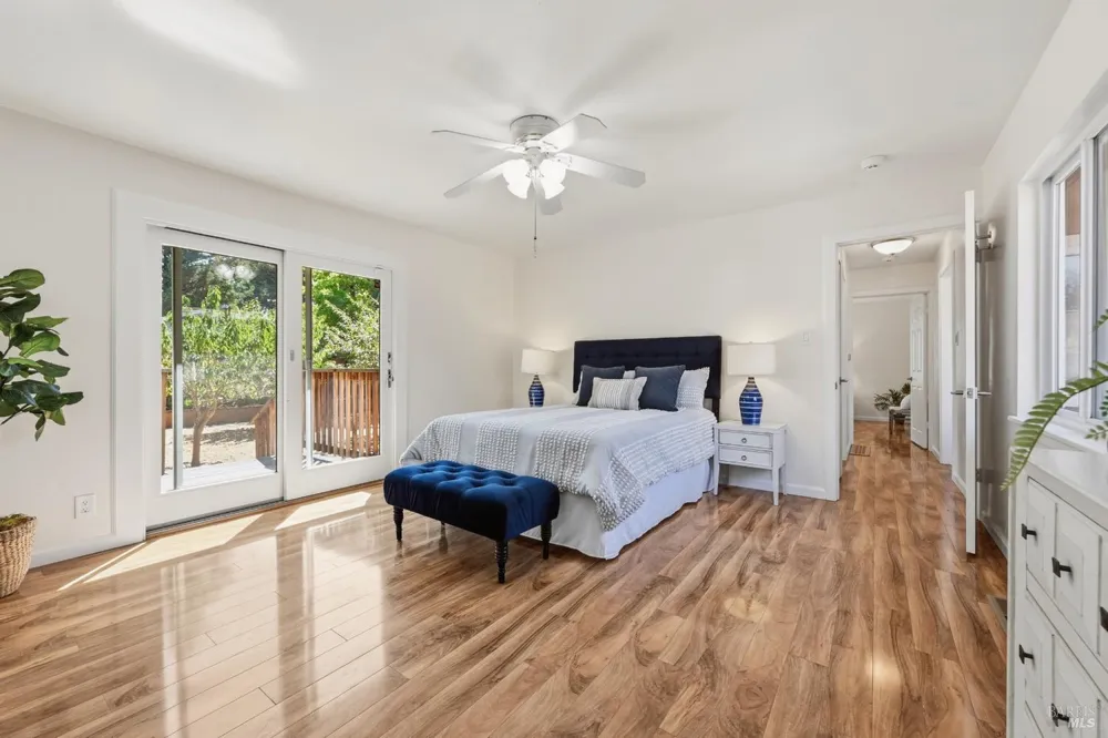2139 Lone Oak Avenue Napa, CA 94558