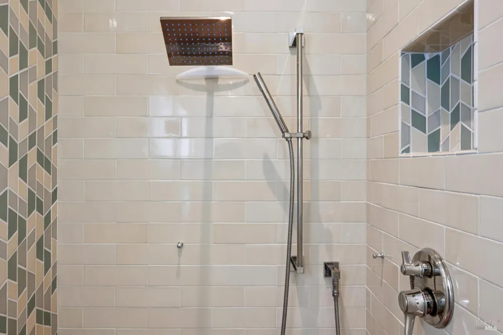 70 Corte Arriba Court Novato, CA 94949