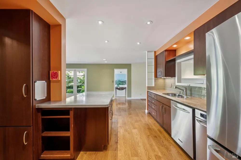 70 Corte Arriba Court Novato, CA 94949