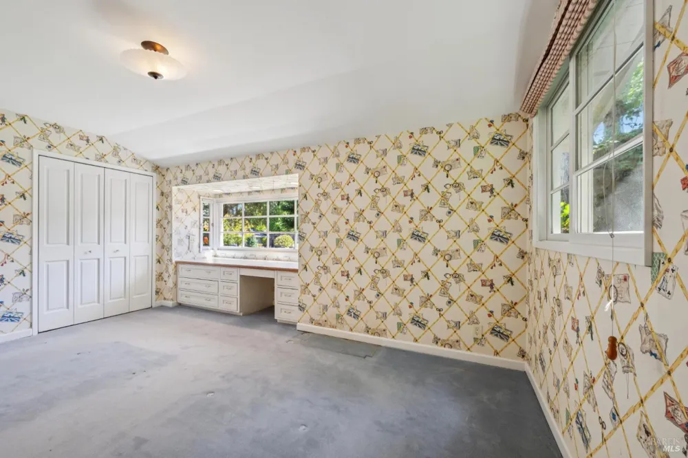 70 Corte Arriba Court Novato, CA 94949