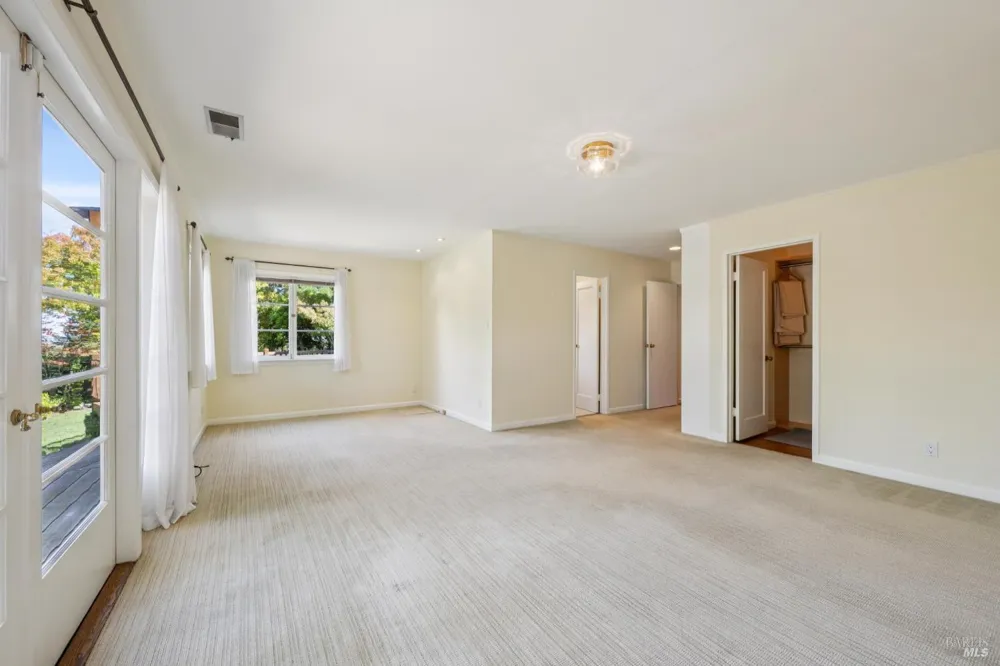 70 Corte Arriba Court Novato, CA 94949
