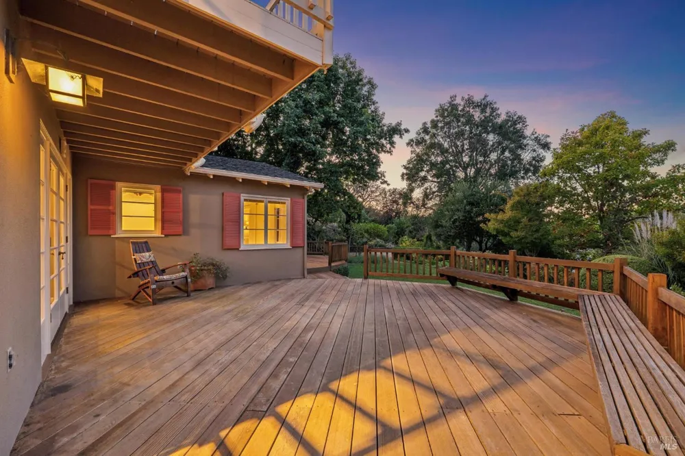 70 Corte Arriba Court Novato, CA 94949