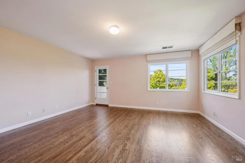 70 Corte Arriba Court Novato, CA 94949