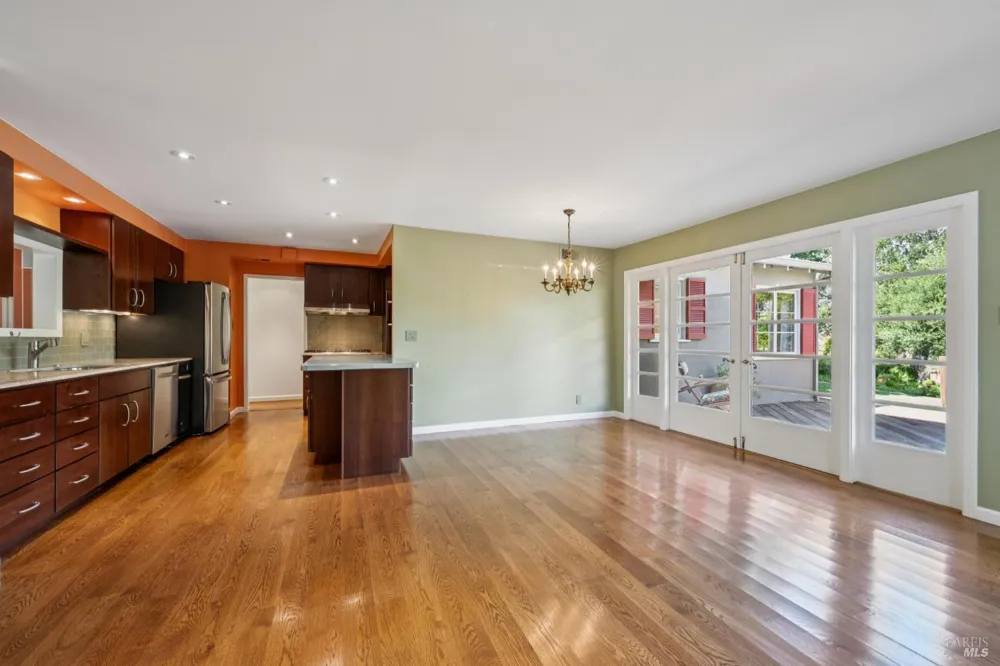 70 Corte Arriba Court Novato, CA 94949