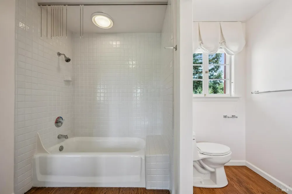 70 Corte Arriba Court Novato, CA 94949