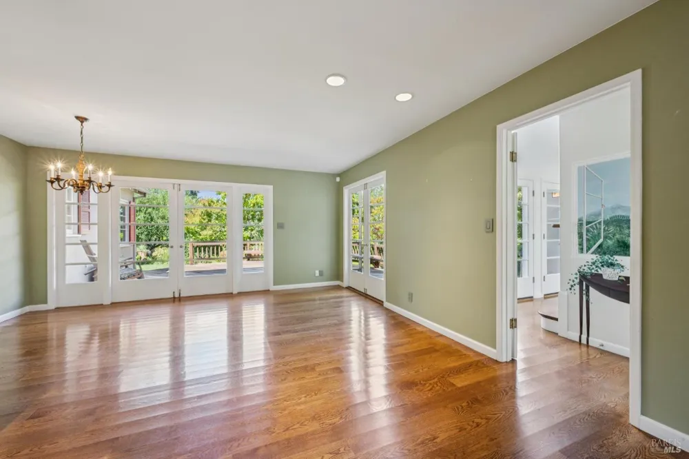 70 Corte Arriba Court Novato, CA 94949