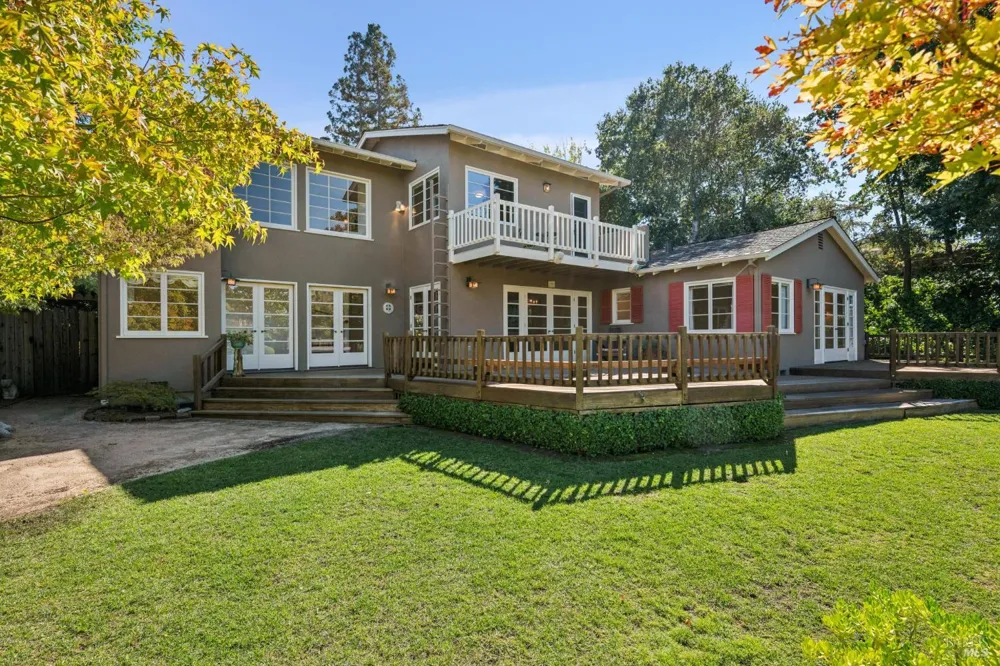 70 Corte Arriba Court Novato, CA 94949