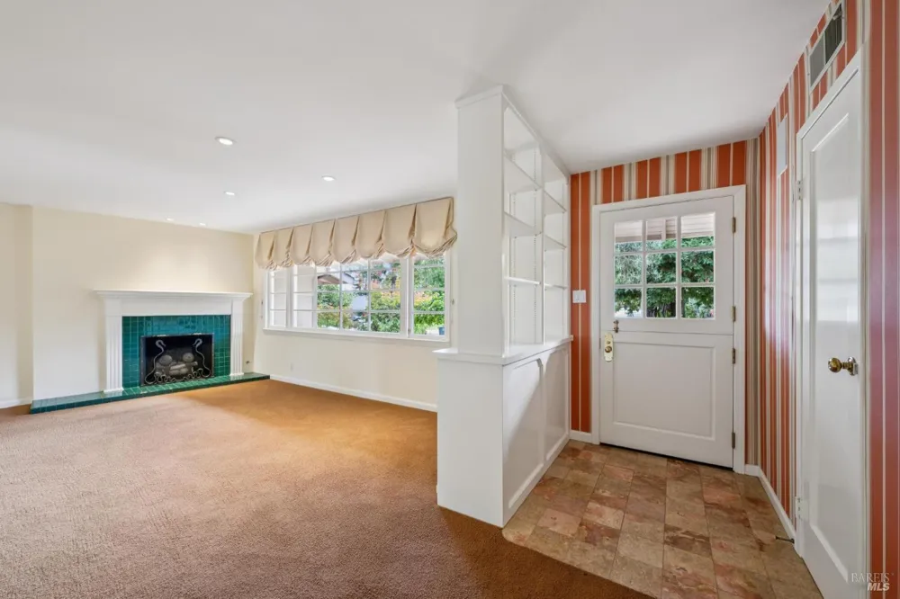 70 Corte Arriba Court Novato, CA 94949