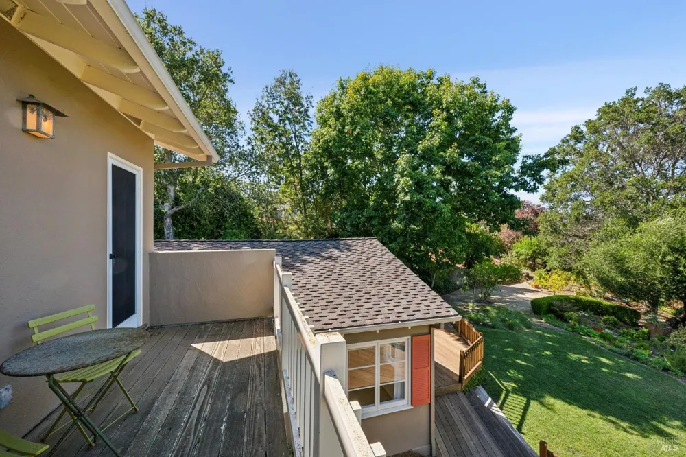70 Corte Arriba Court Novato, CA 94949