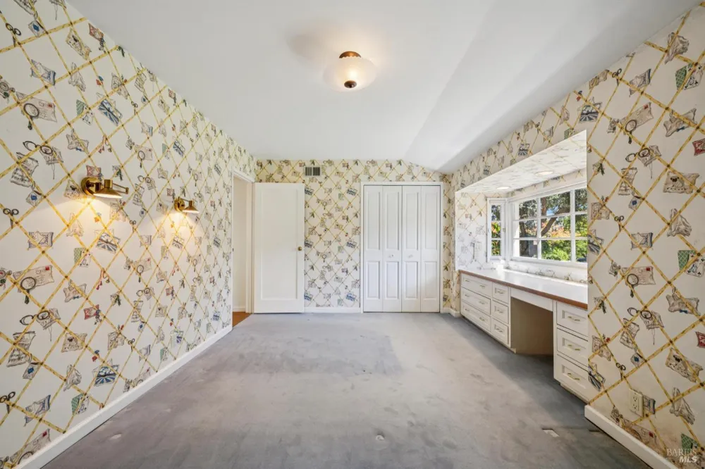 70 Corte Arriba Court Novato, CA 94949