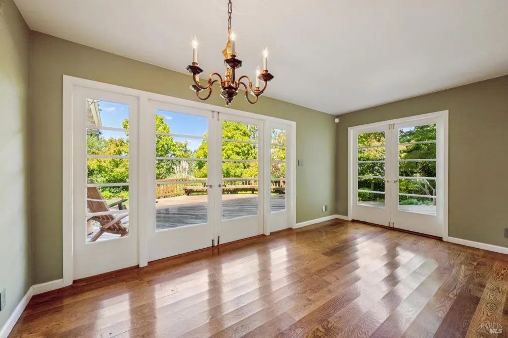 70 Corte Arriba Court Novato, CA 94949