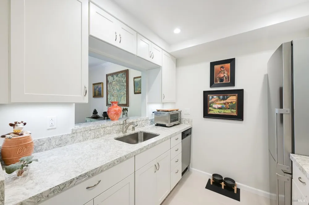 300 Deer Valley Road ##2P San Rafael, CA 94903