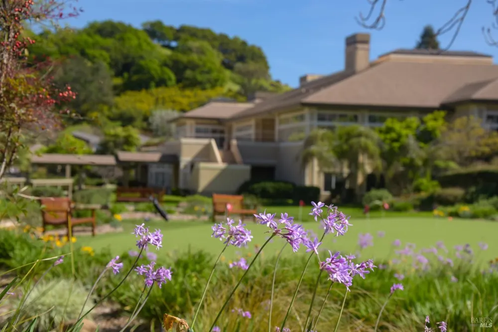 300 Deer Valley Road ##2P San Rafael, CA 94903