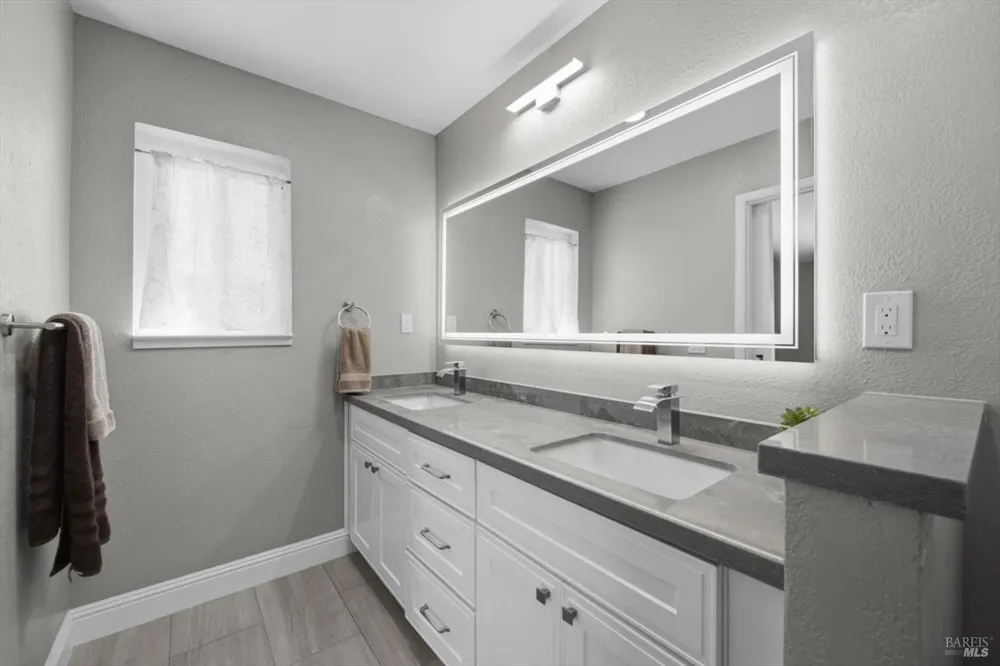3854 Ciarlo Lane Vacaville, CA 95688