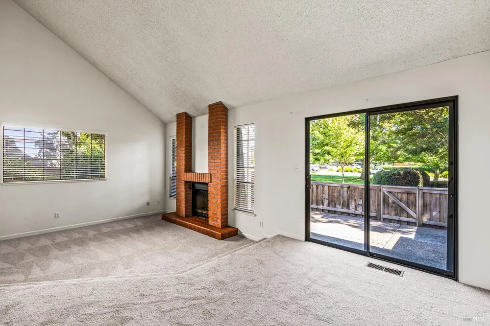 1903 Hopper Way Yountville, CA 94599
