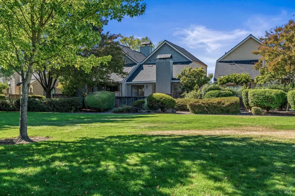 1903 Hopper Way Yountville, CA 94599