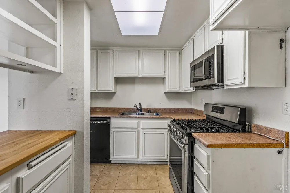 1903 Hopper Way Yountville, CA 94599