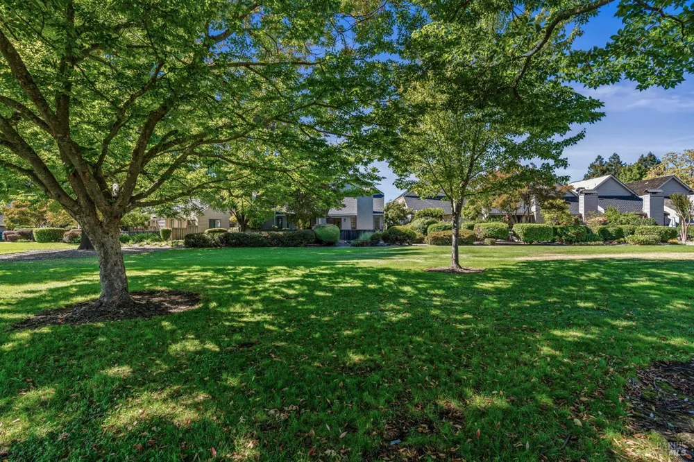1903 Hopper Way Yountville, CA 94599