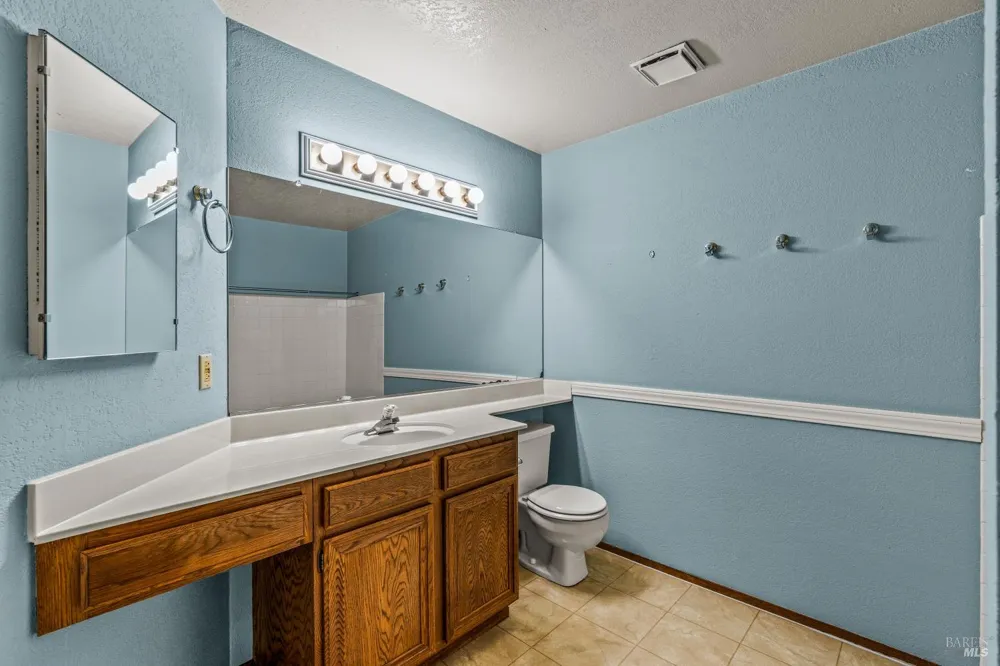 1903 Hopper Way Yountville, CA 94599