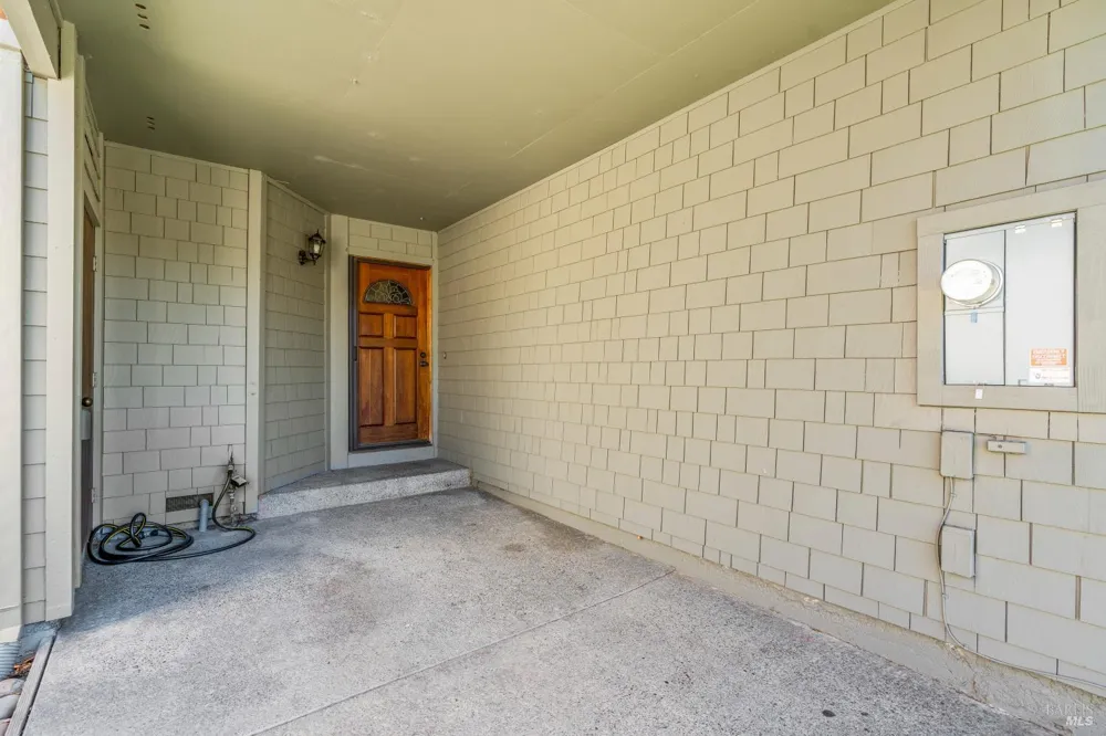 1903 Hopper Way Yountville, CA 94599