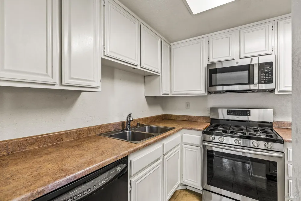1903 Hopper Way Yountville, CA 94599