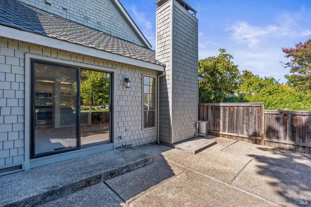1903 Hopper Way Yountville, CA 94599